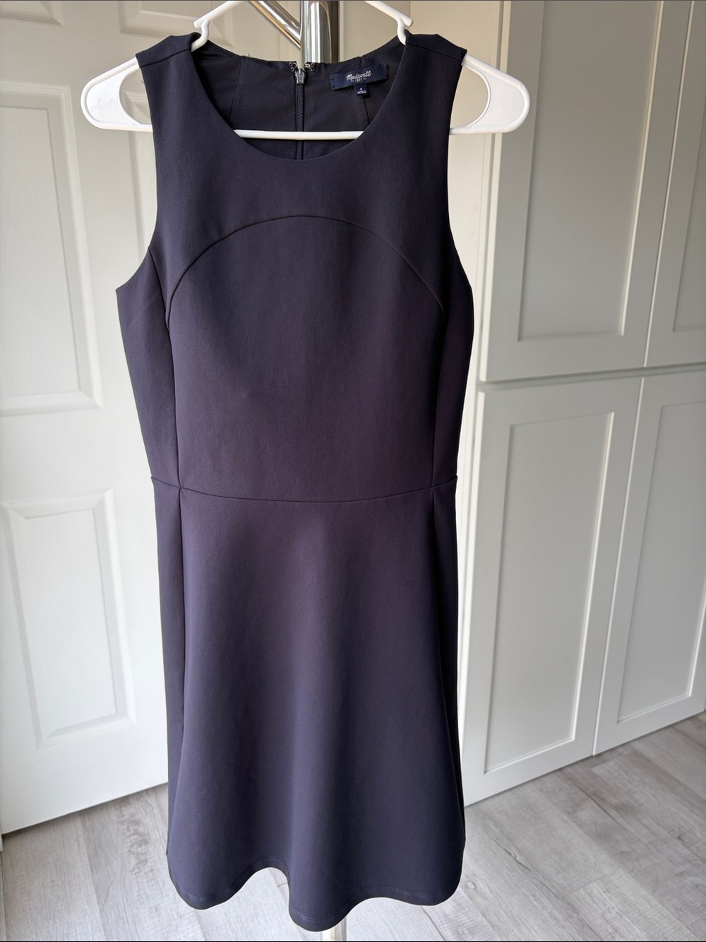 Madewell Sleeveless Navy Dress, Size 4.